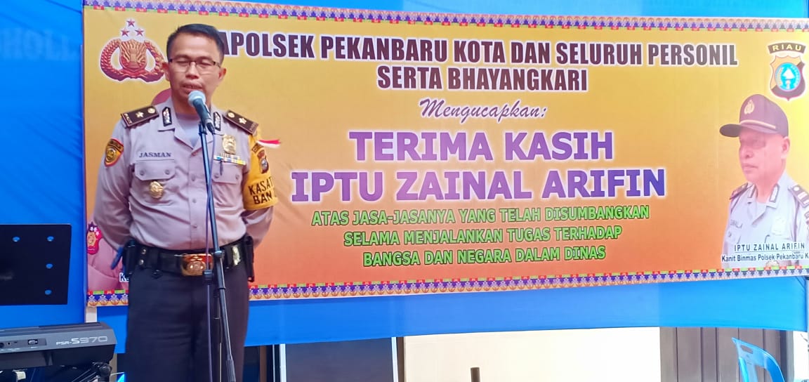 Polsek Pekanbaru Kota Adakan Syukuran Purnabakti dan Penyerahan Akte Kelahiran Warga Kurang Mampu